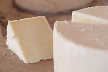 Cargar la imagen en el visor de la galería, Queso con manteca