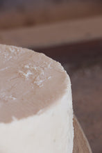 Cargar la imagen en el visor de la galería, Queso con manteca