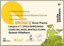 Cargar la imagen en el visor de la galería, Queso de Oveja Manteca Floral