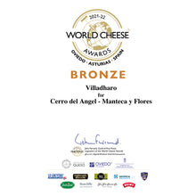 Cargar la imagen en el visor de la galería, Queso de Oveja Manteca Floral