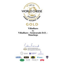 Cargar la imagen en el visor de la galería, Queso Manchego D.O.P Semicurado Artesano