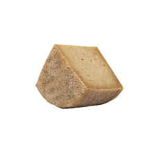 Cargar la imagen en el visor de la galería, Queso de Oveja de Ajo Negro